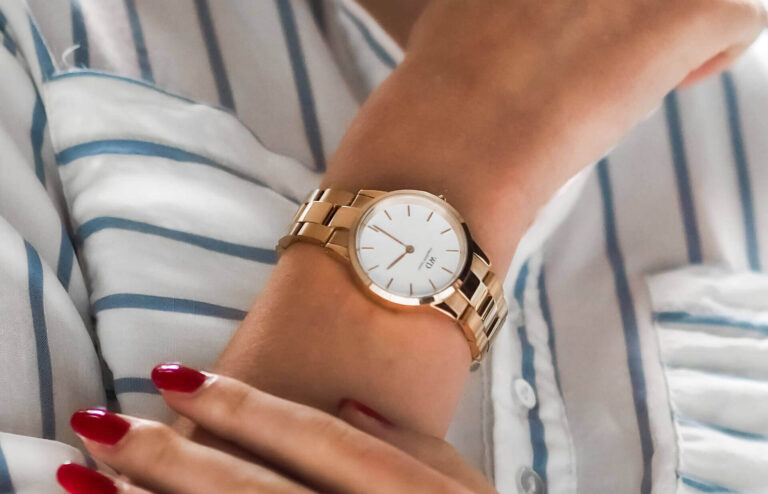 How to Style a Suit And Watch